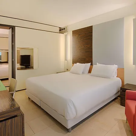 Hotel Nh Venezia Laguna Palace 4*