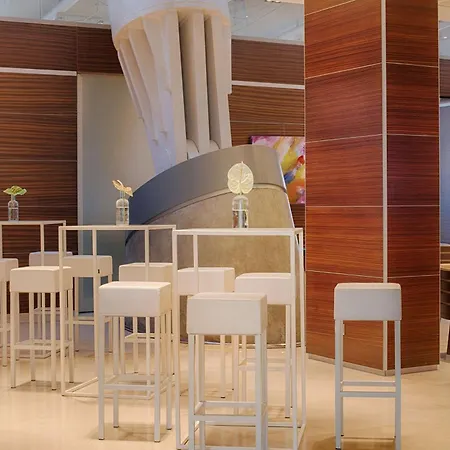 Hotel Nh Venezia Laguna Palace 4*